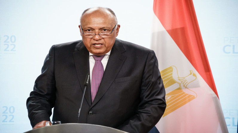 وزير الخارجية المصري: ندين استخدام سلاح التجويع والحصار والتهجير القسري لتصفية القضية الفلسطينية